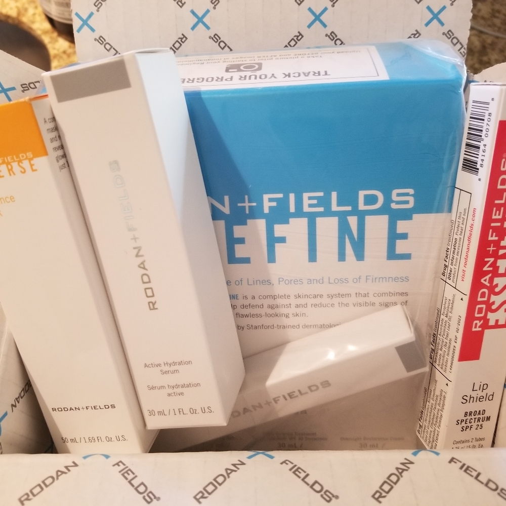 Rodan & Fields - Picture 3 of 9